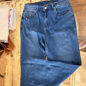 BNWT KUNMI Women’s High-Rise Wide-Leg Jeans – Size 14